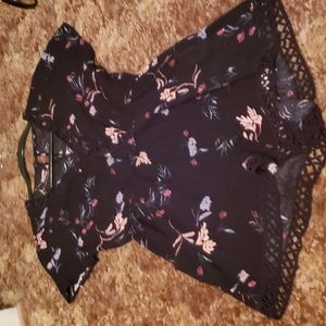 Romper Kendall & Kylie size xsmall XS